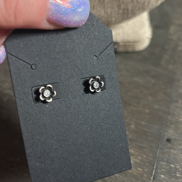 Elegant Sterling Silver  & CZ Flower Stud Earrings - Picture 2 of 3